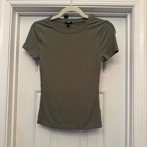 Express Olive Short Sleeve Women's Tee